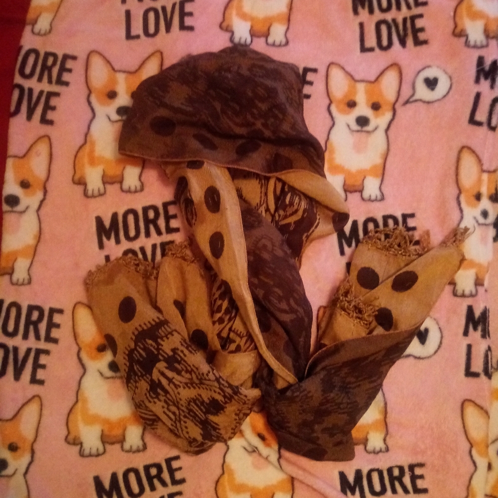 Reversible scarf! A08